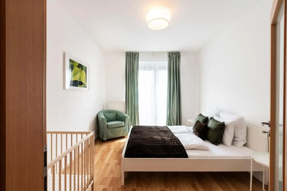 Pleasant & Comfy Apartment In Super Location Budapest